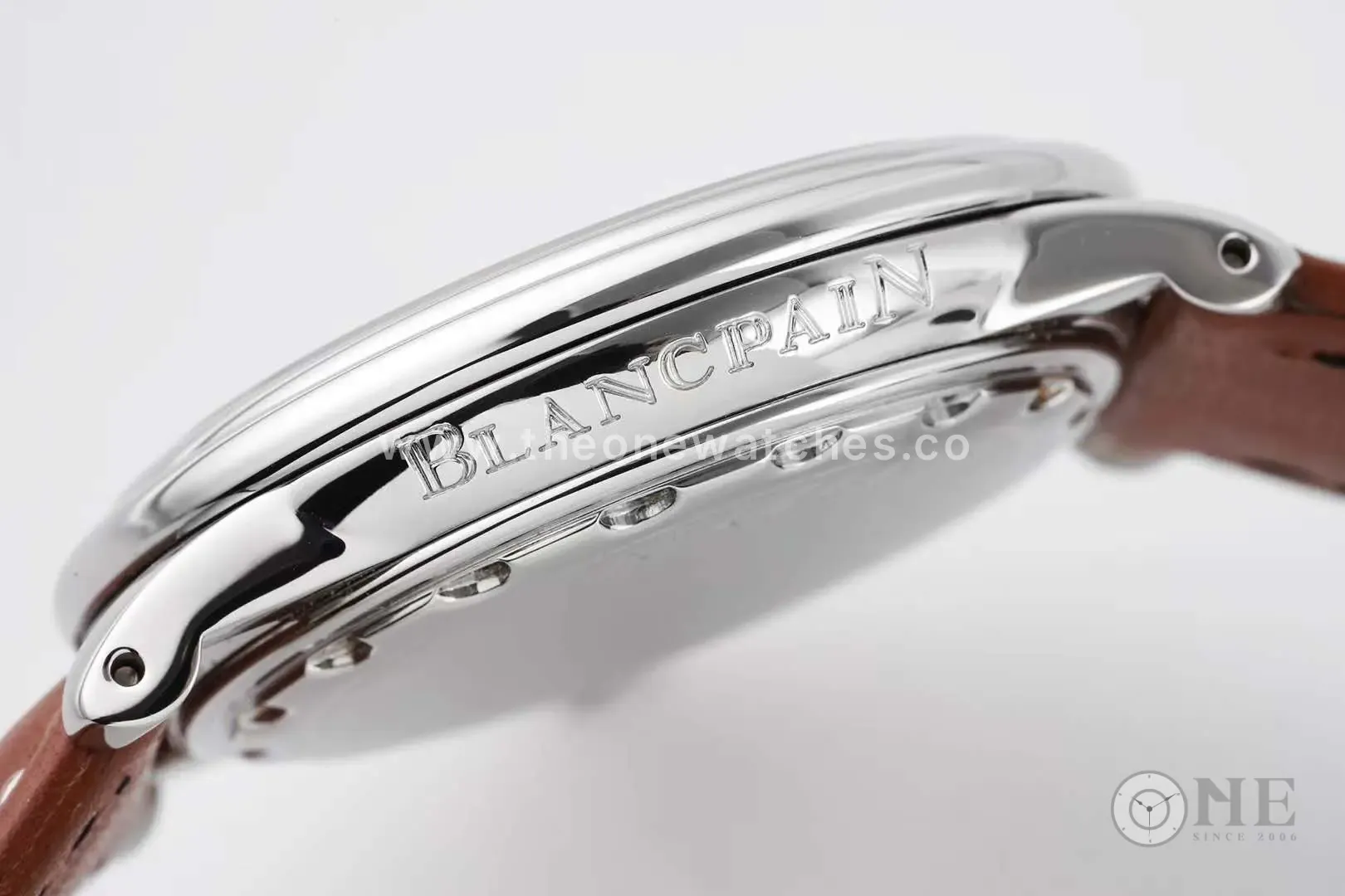 Hundred Hours schwarzes Zifferblatt in Stahl am braunen Lederarmband – Bild 8
