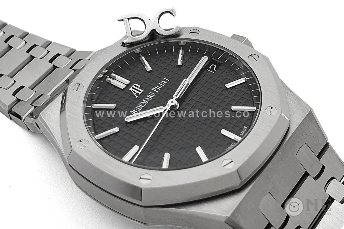 Royal Oak 15500 esfera negra - Imagen 4
