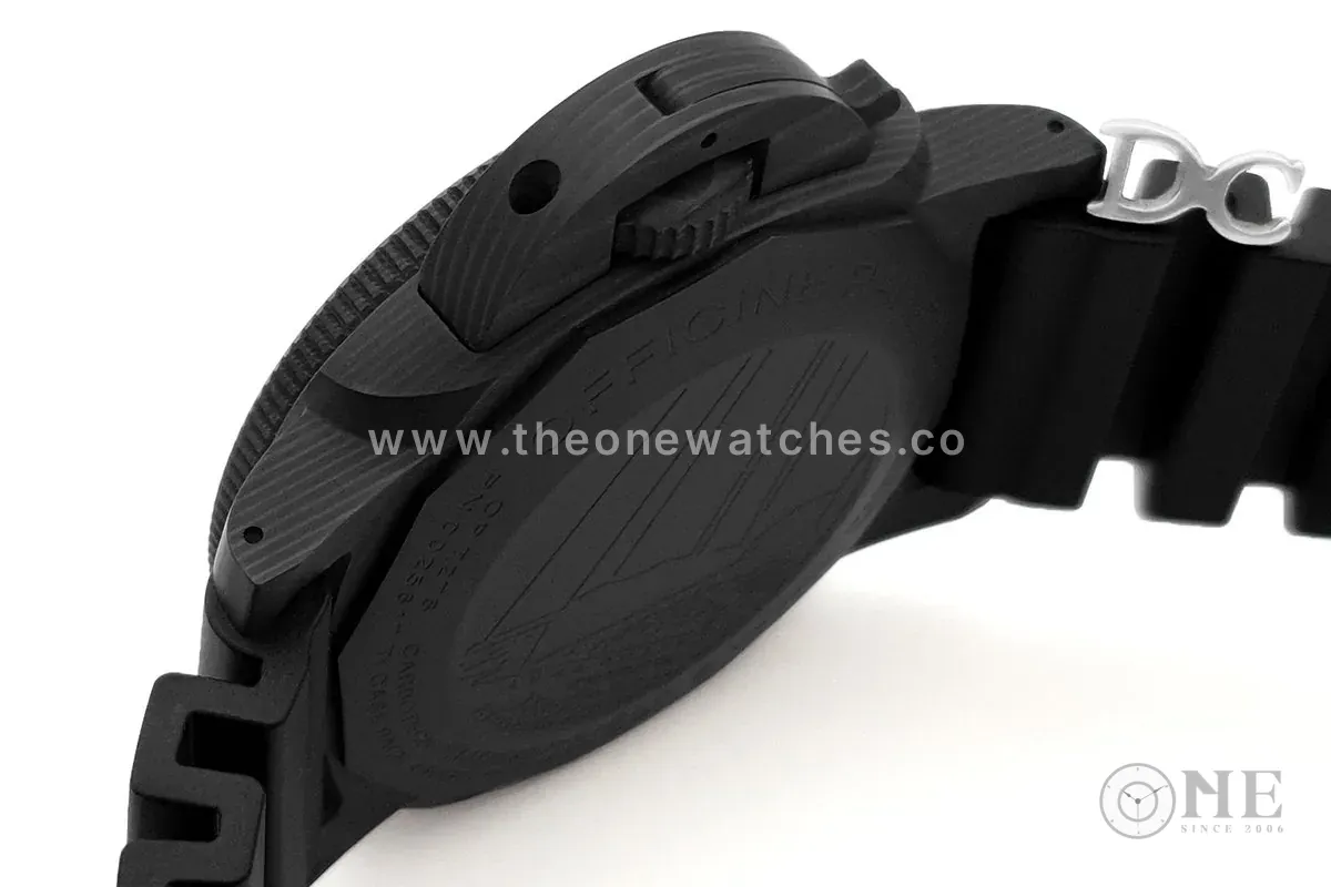 PAM1039 Submersible Luna Rossa 47mm – Image 7