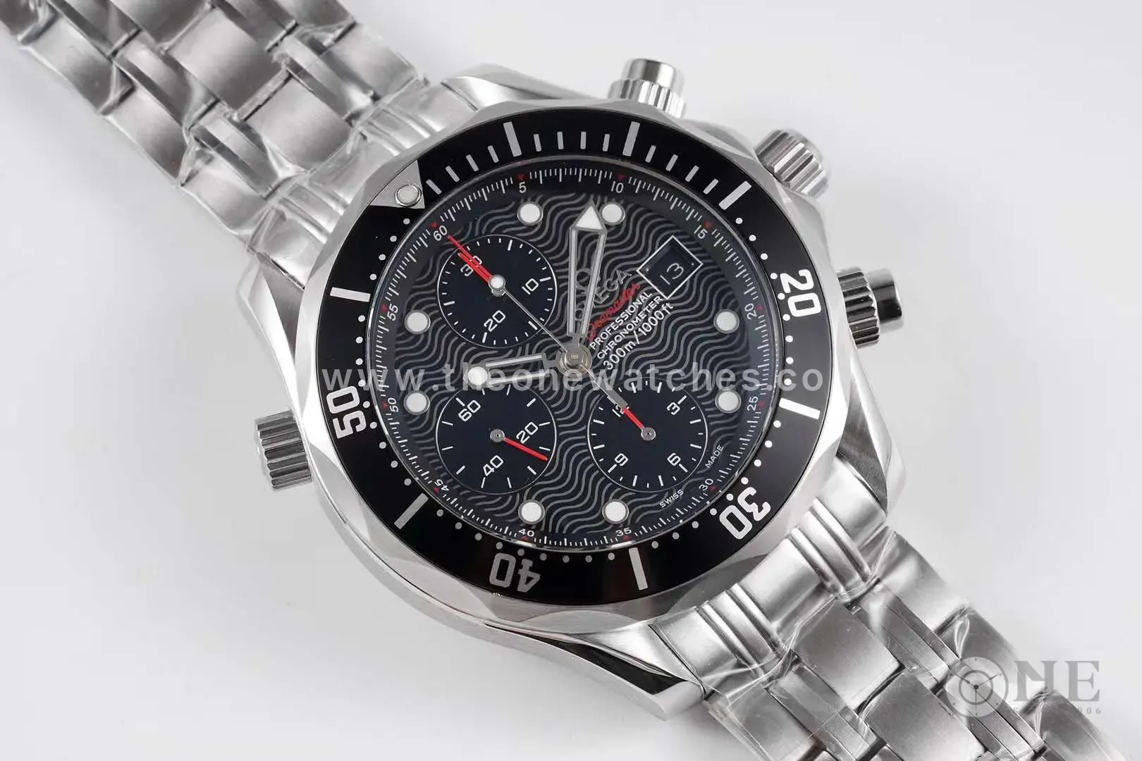 Seamaster Diver 300m Chronograph Black Dial on Bracelet - Image 2