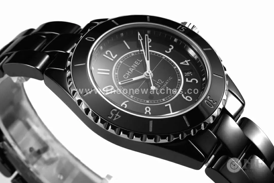 J12 Black Ceramic and Steel Ref: H5702 - Image 3