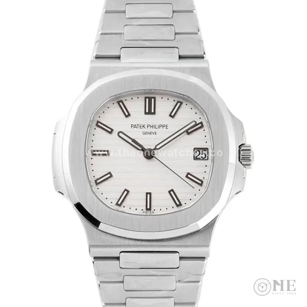 Nautilus Jumbo 5711/1A-011 White Dial