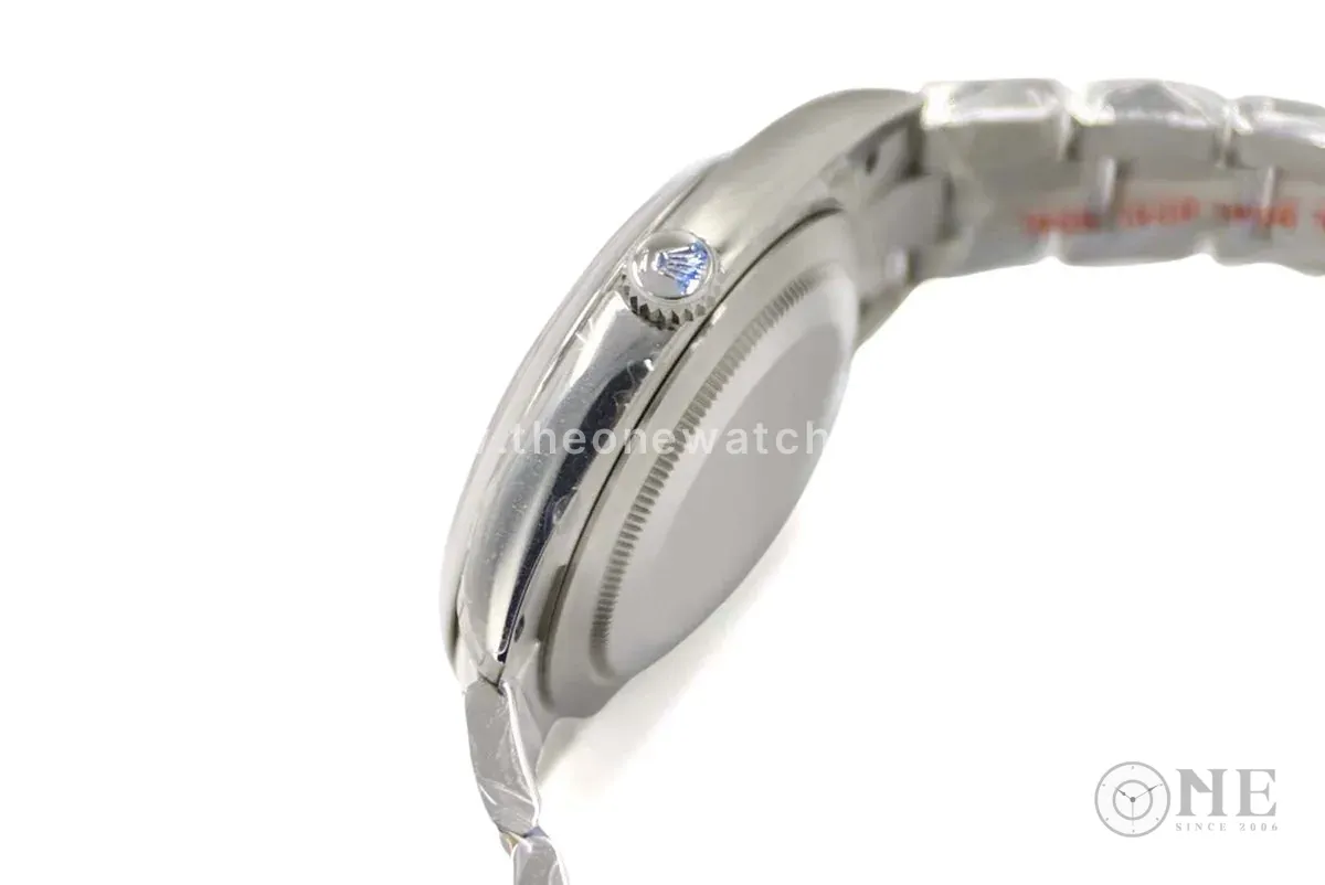 Oyster Perpetual 41mm Green Dial 114300 - Image 9