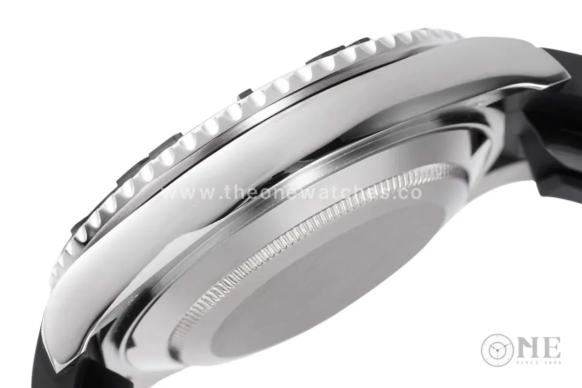 Yacht-Master 42 226659 White Gold on Oysterflex Strap - Image 6