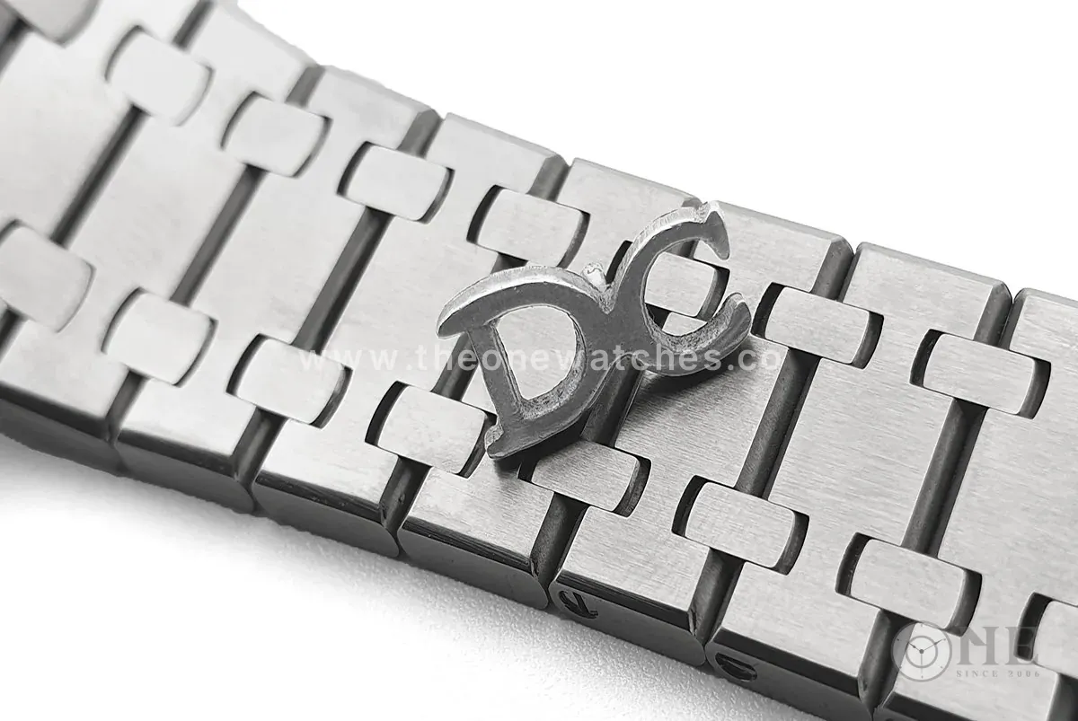 Lady Royal Oak 67650 weißes Zifferblatt in Stahl – Bild 5