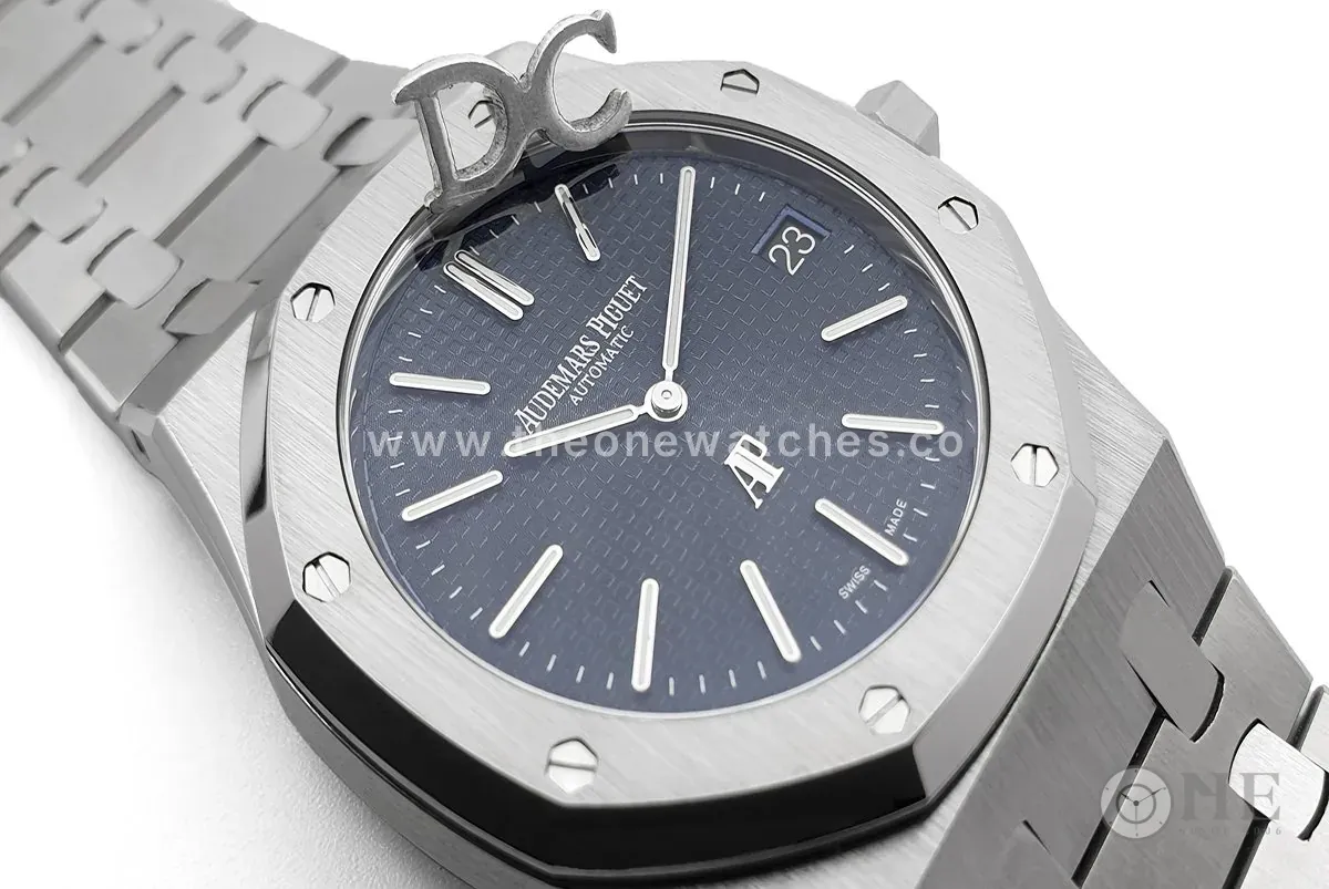 Royal Oak 15202 39mm Blue Dial - Image 2