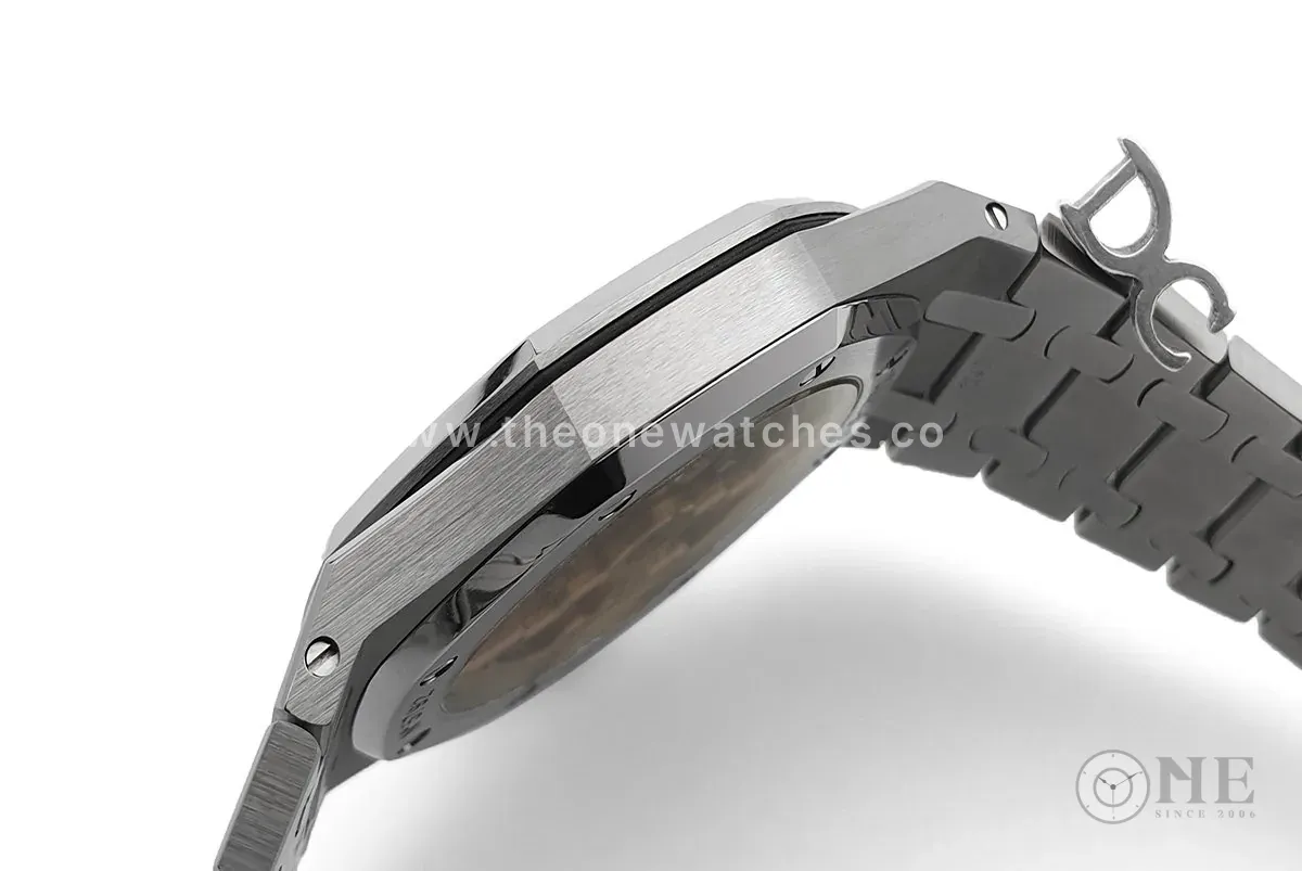 Royal Oak 15202 39mm Blue Dial - Image 10