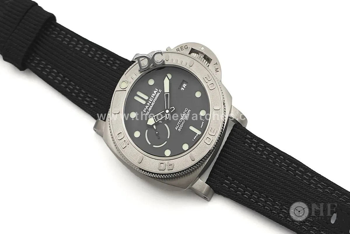 PAM984 Submersible Mike Horn Edition - immagine 2