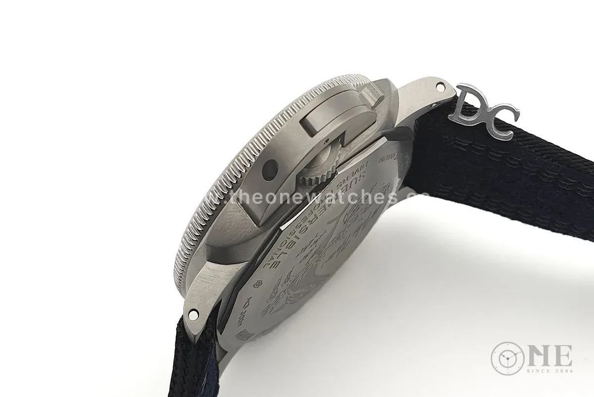PAM984 Submersible Mike Horn Edition - immagine 9