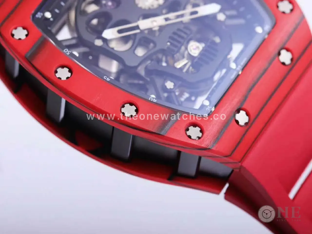 RM 052-01 Tourbillon Black Skull en carbone NTPT rouge – Image 7