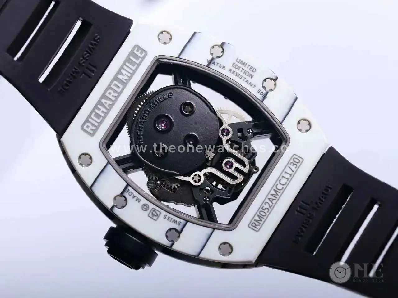 RM 052-01 Tourbillon Black Skull in carbonio NTPT bianco - immagine 4