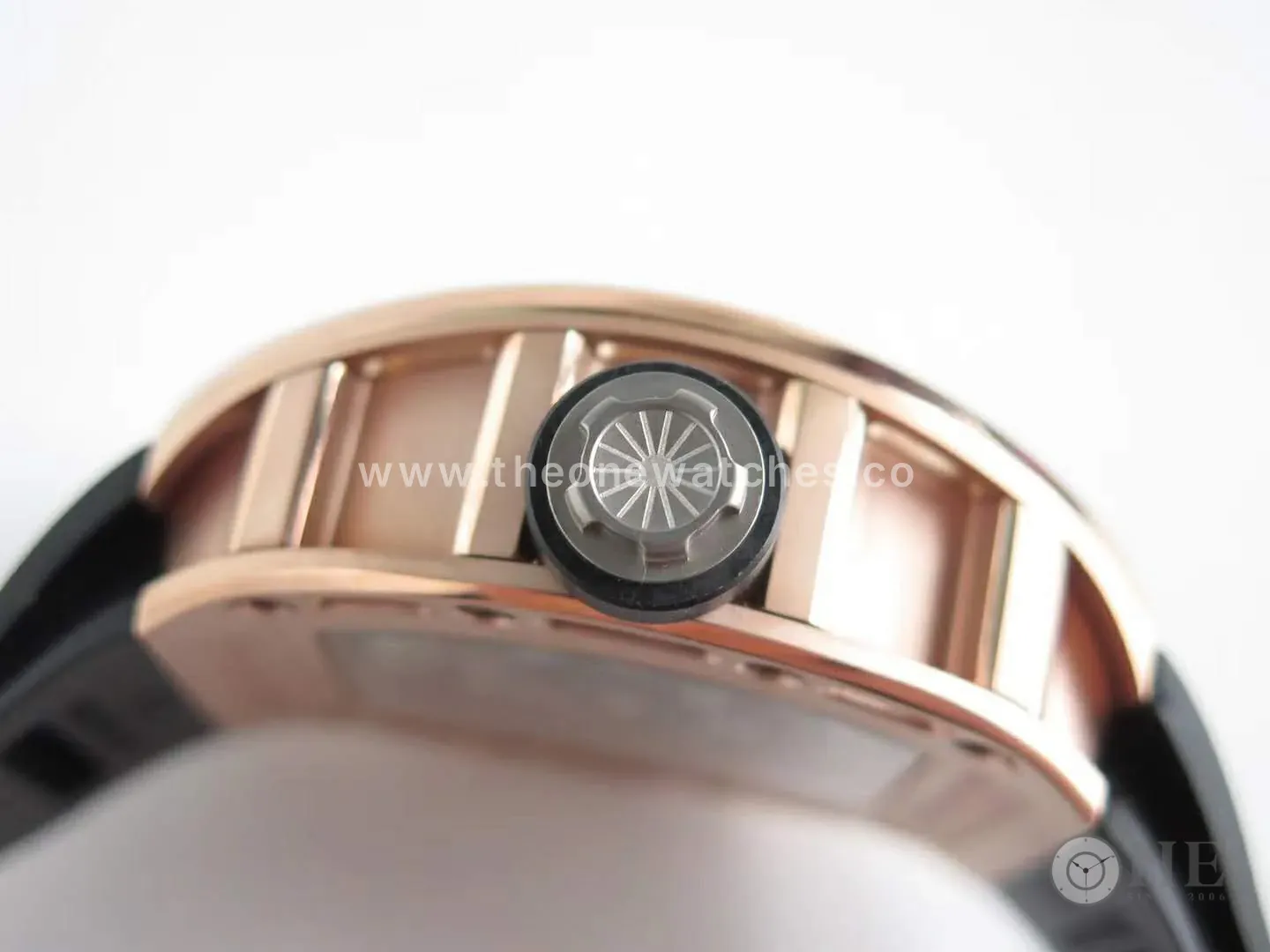 RM 052-01 Tourbillon Skull in Rose Gold - Image 8