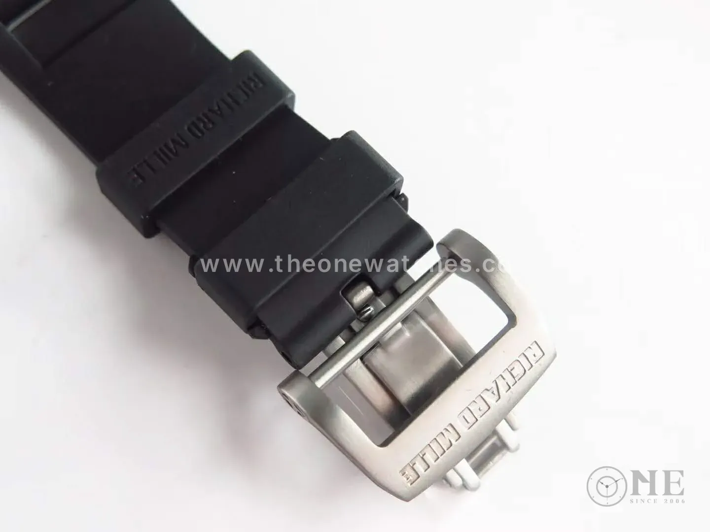 RM 052-01 Tourbillon Skull in Titanium on Black Rubber Strap - Image 8