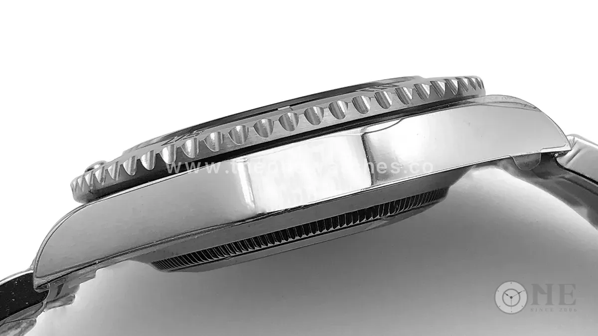 Submariner 41 126610 LN ceramica nera VSF - immagine 3