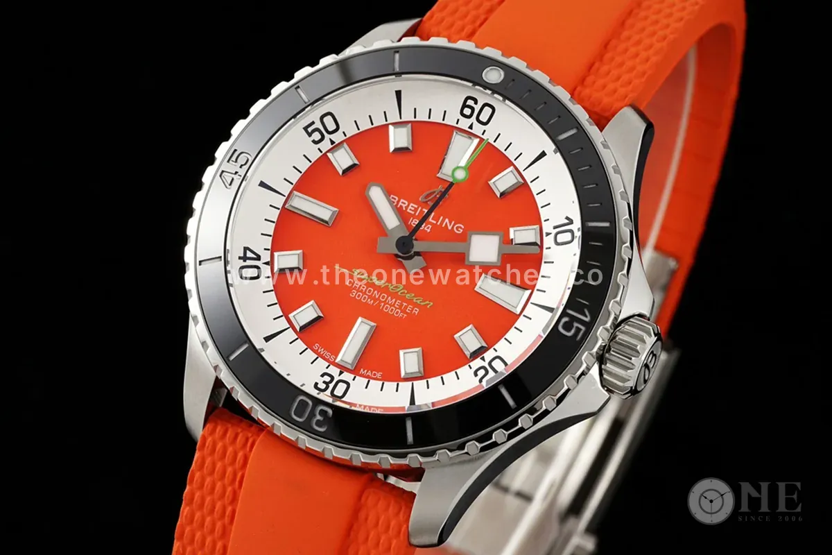 Superocean Automatic 44 Kelly Slater Ref: A173751A1O1S1 - immagine 2