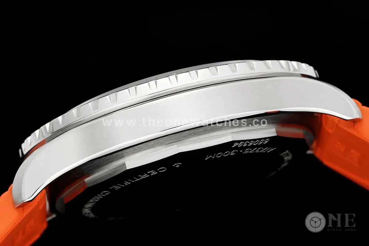 Superocean Automatic 44 Kelly Slater Ref: A173751A1O1S1 - immagine 7
