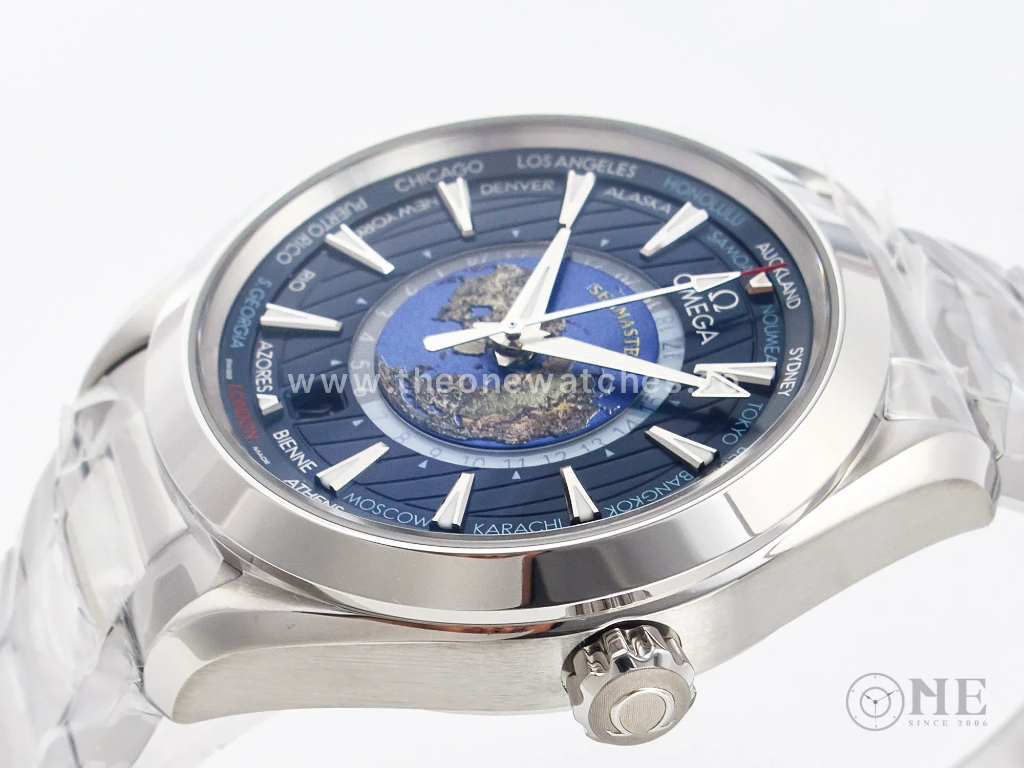 Aqua Terra 150M 43mm Worldtimer 24 VSF 1:1 Best Edition Blue Dial on SS Bracelet A8938 Super Clone