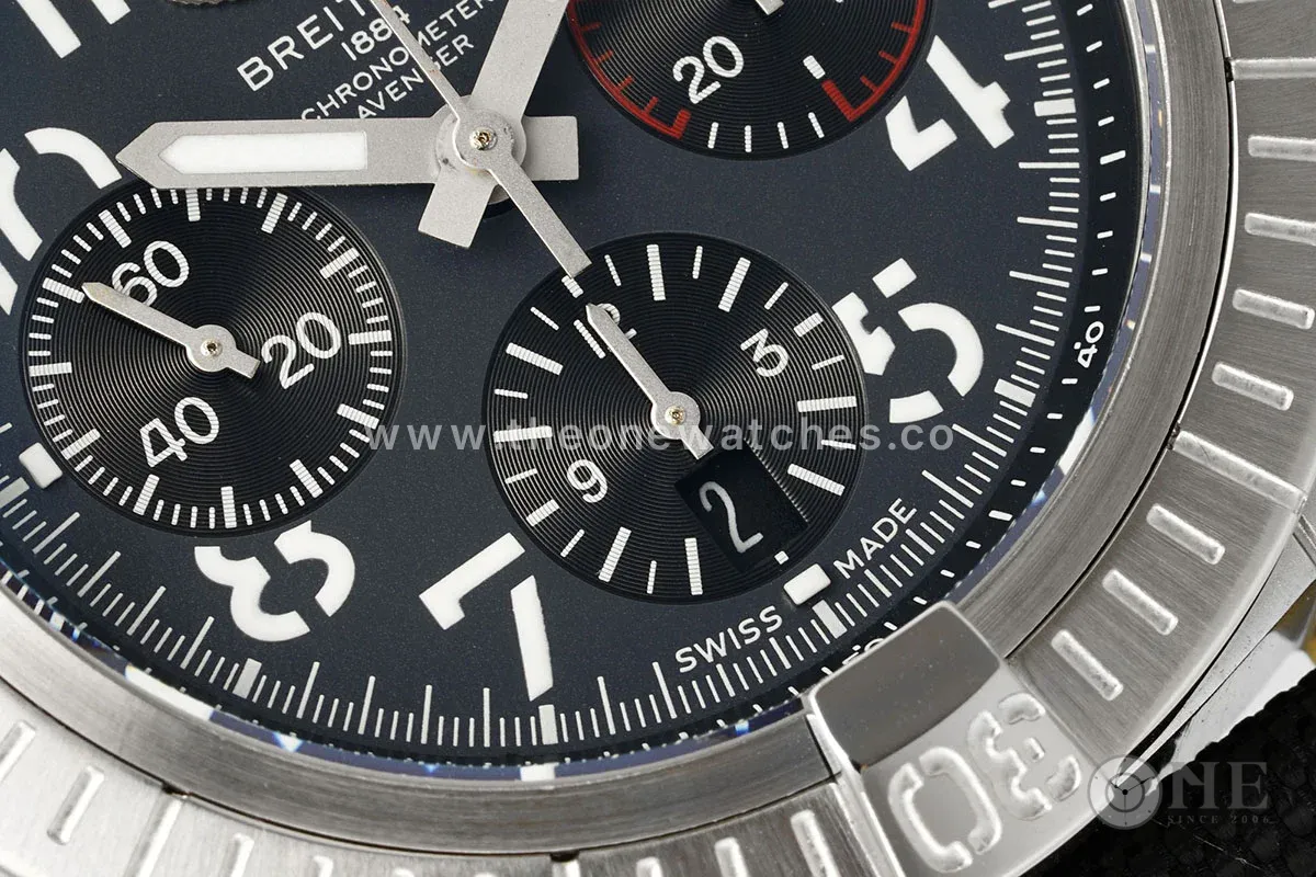 Avenger B01 Chronograph 45 Black Dial in Steel