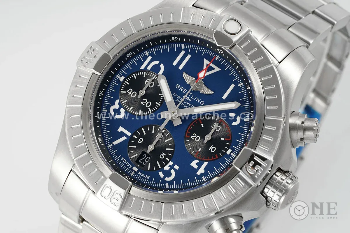 Avenger B01 Chronograph 45 Blue Dial in Steel on Bracelet