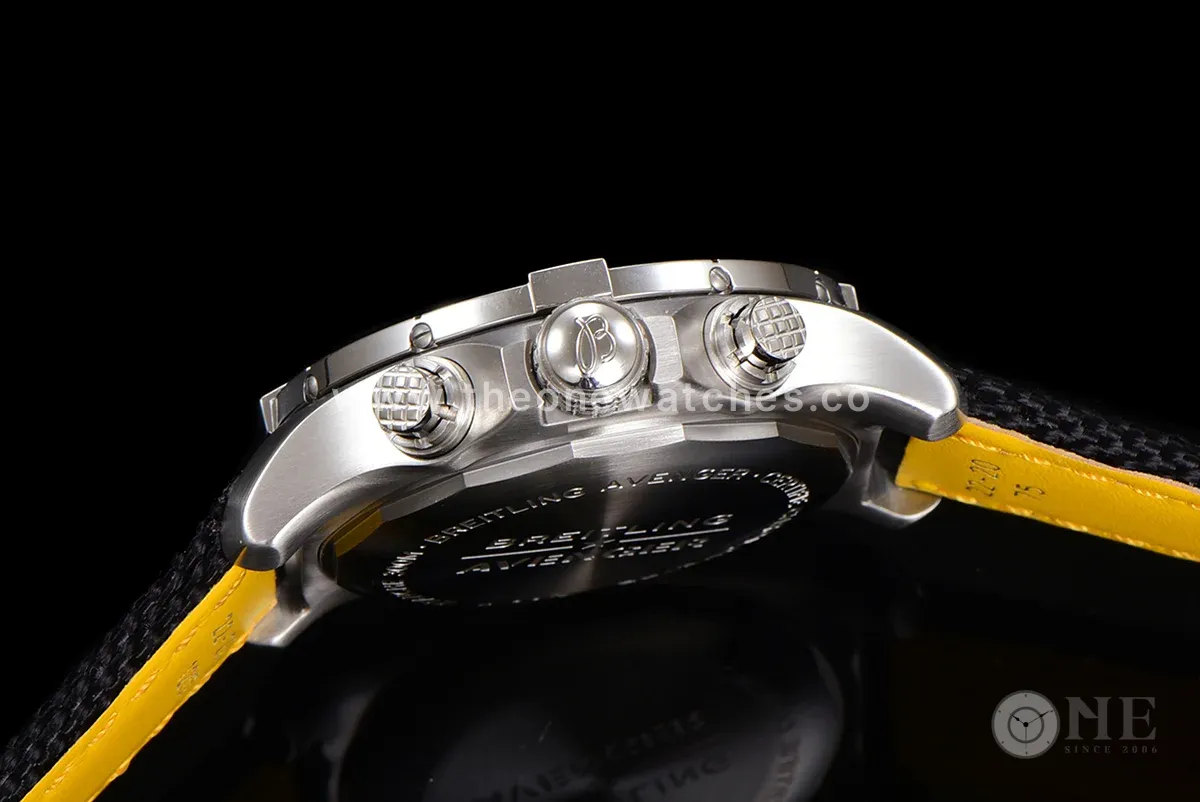 Avenger Bandit Black Dial in Steel