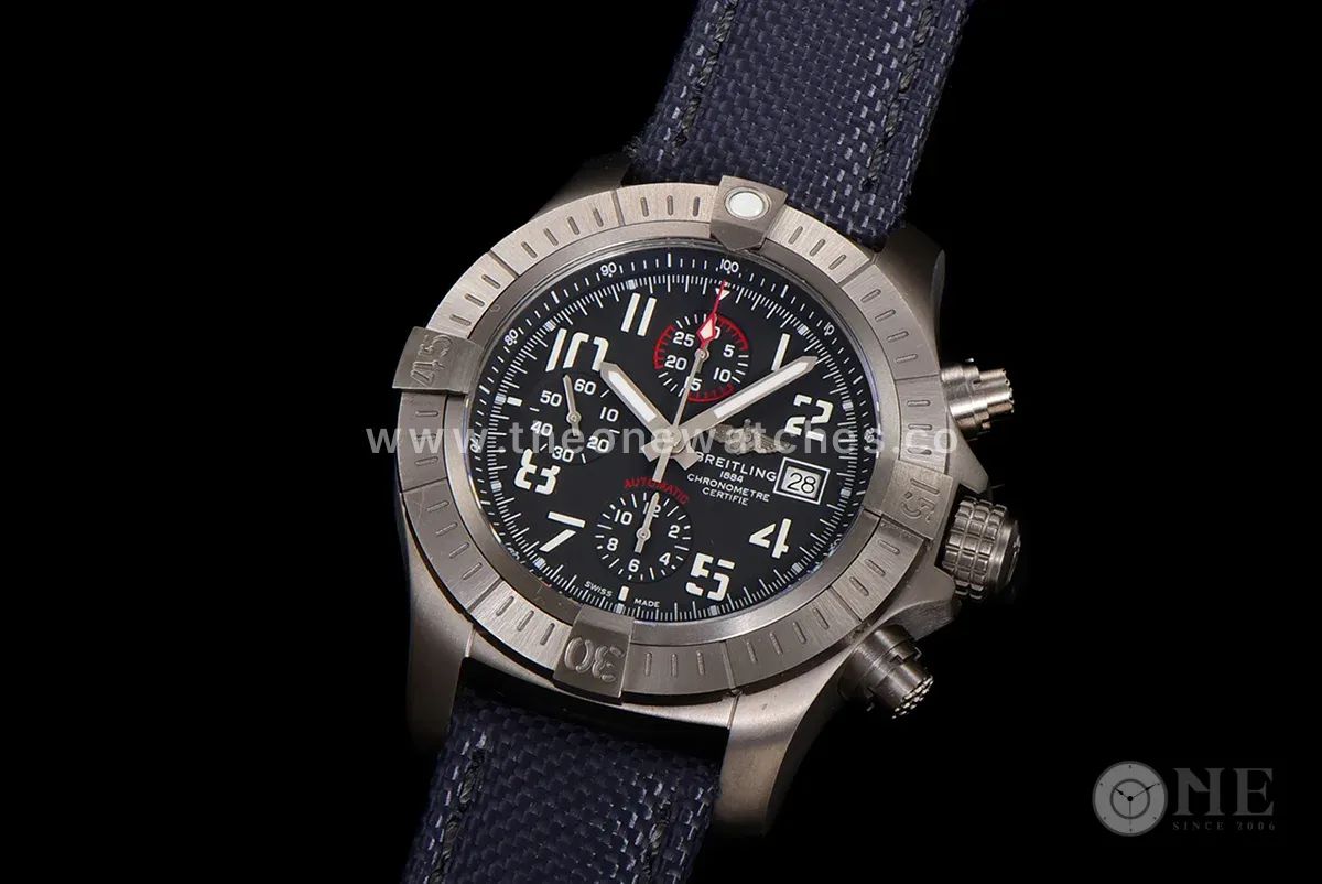 Avenger Bandit Black Dial in Titanium