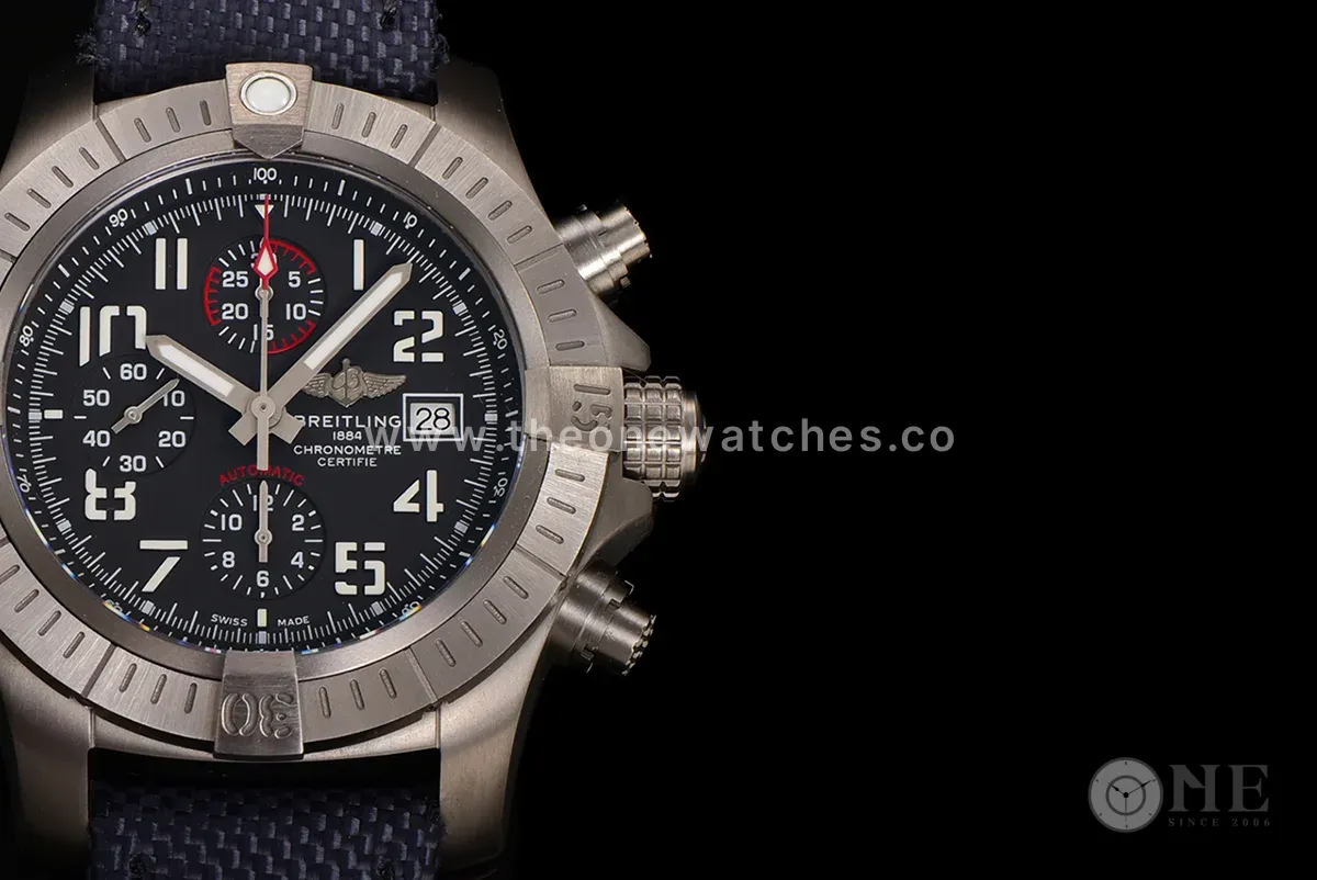 Avenger Bandit Black Dial in Titanium