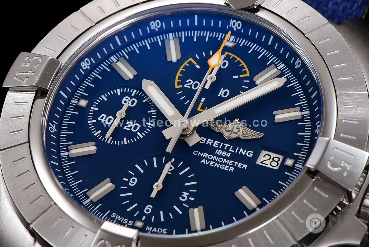 Avenger Bandit Blue Dial in Steel