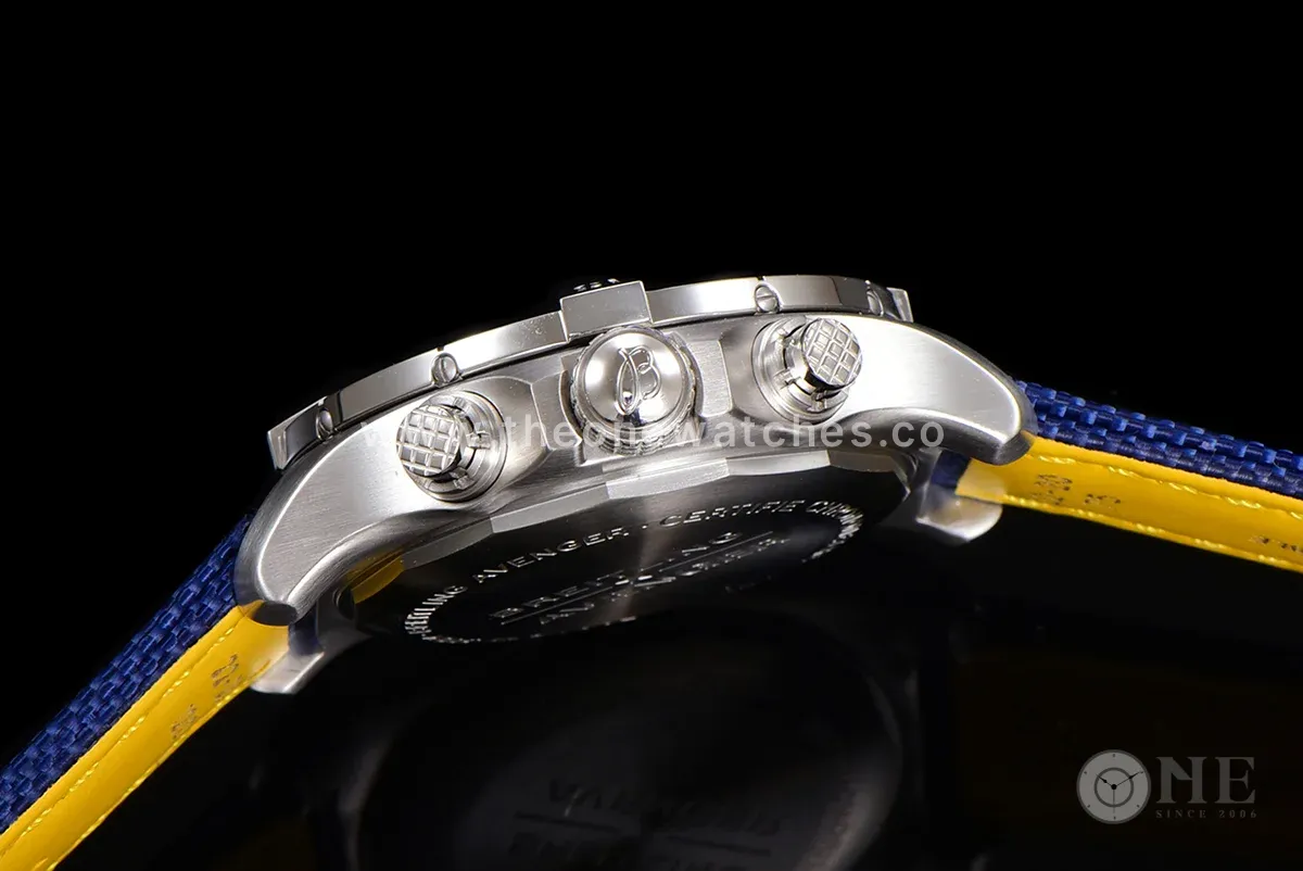 Avenger Bandit Blue Dial in Steel
