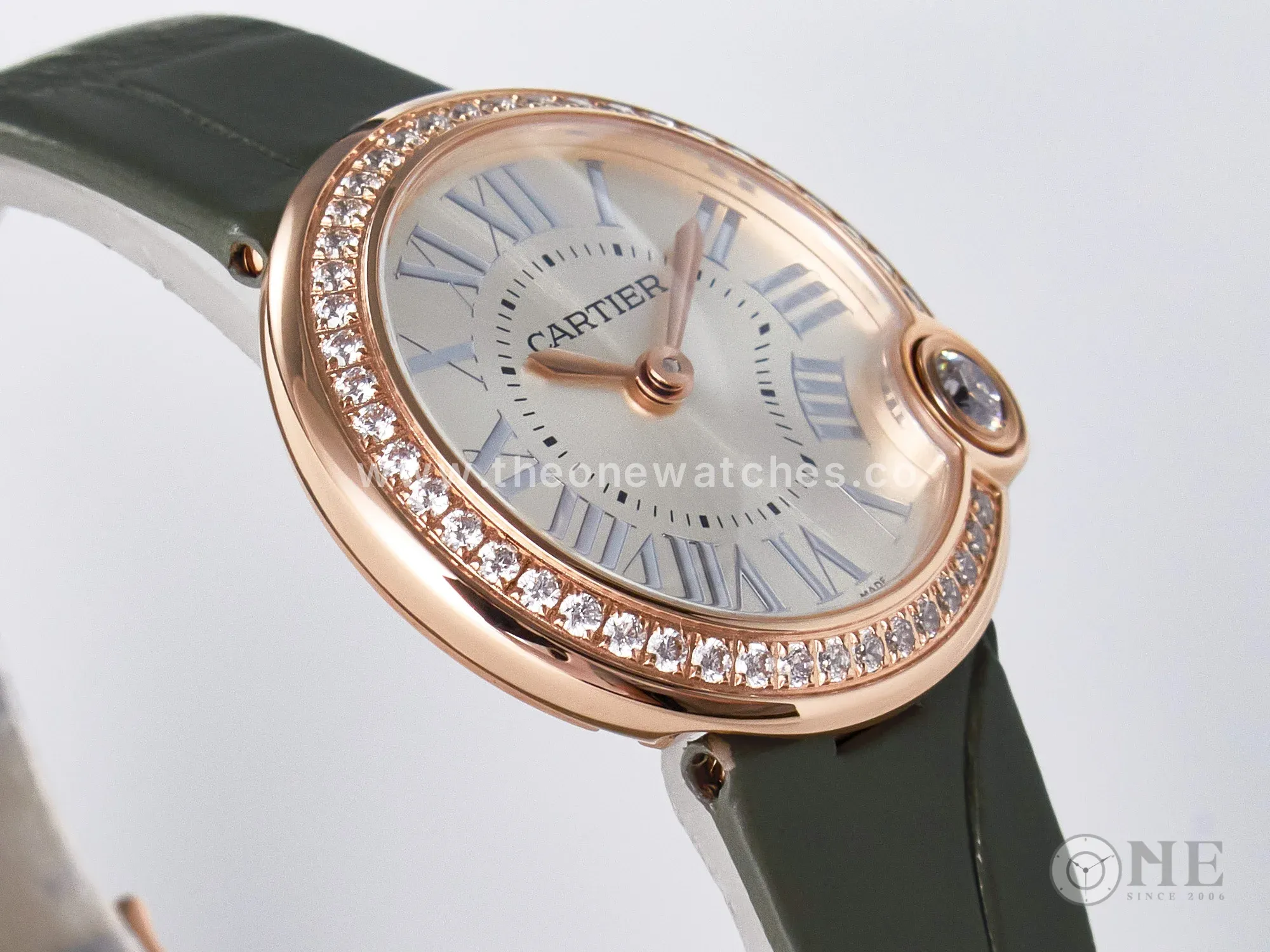 Ballon Blanc De Cartier 30mm RG DRF 1:1 Best Edition Silvered Texture Dial Diamonds Bezel on Green Leather Strap Ronda Quartz