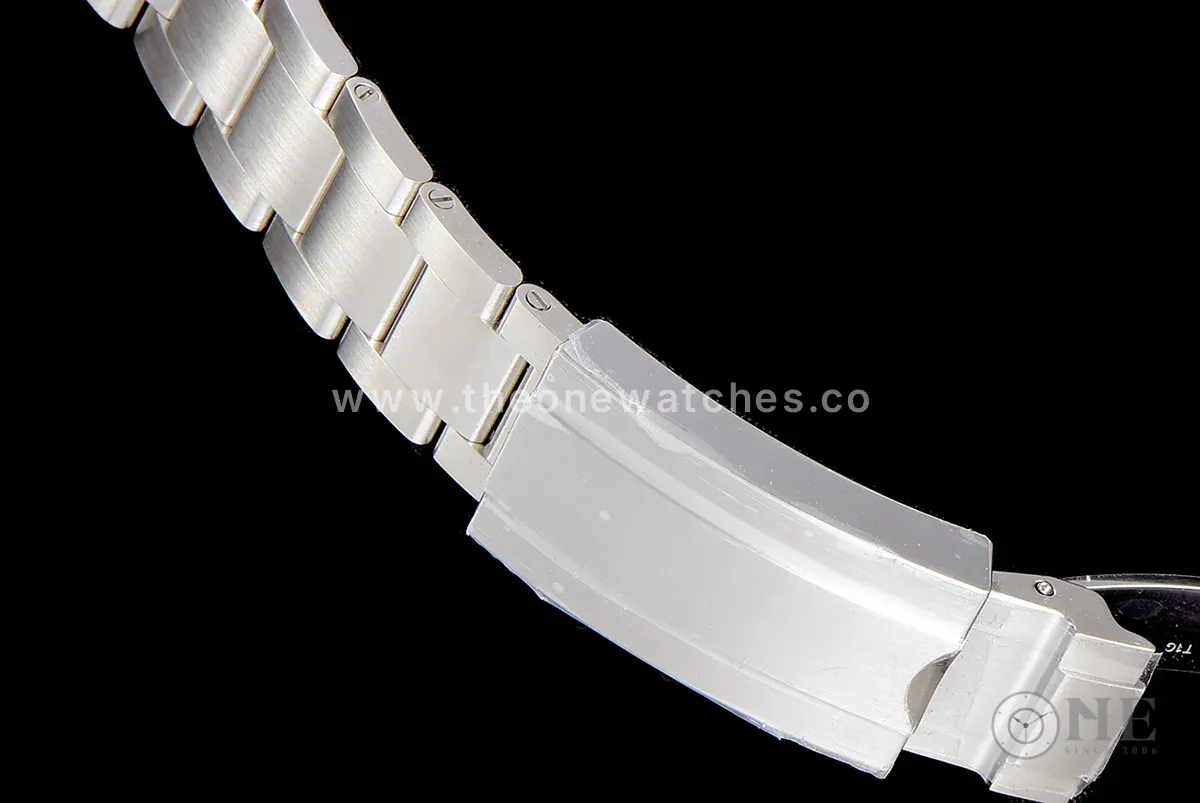 Blaken Submariner 116610 Hulk Dial on Bracelet