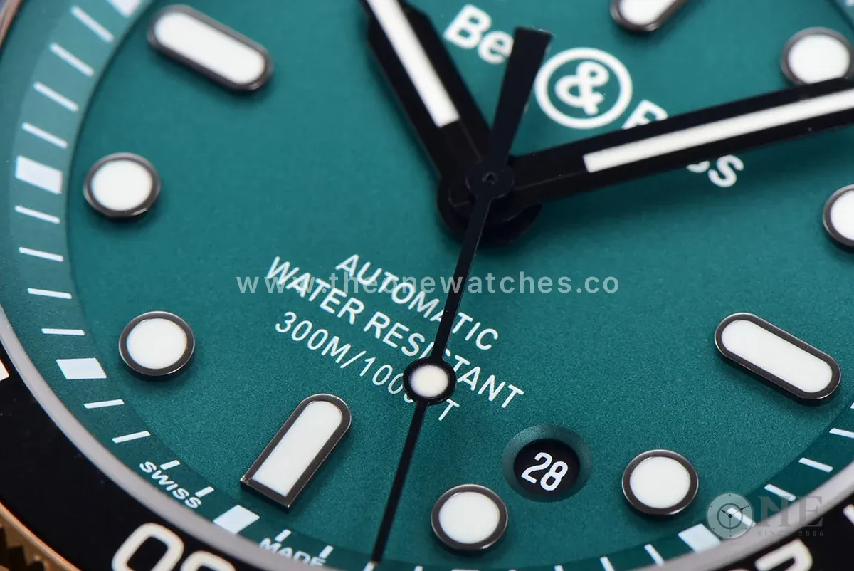 BR 03-92 Diver Black & Green Bronze