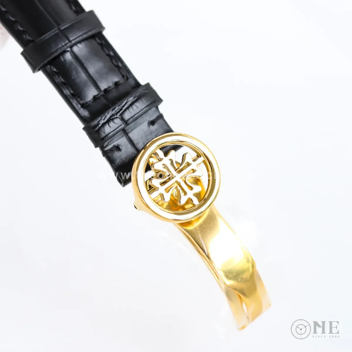 Calatrava 5153 White Dial in Yellow Gold