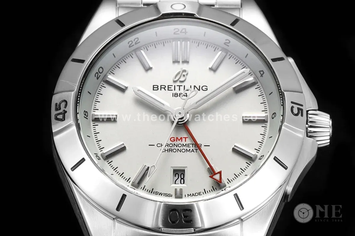 Chronomat Automatic GMT 40 White Dial Ref. A32398101A1A1
