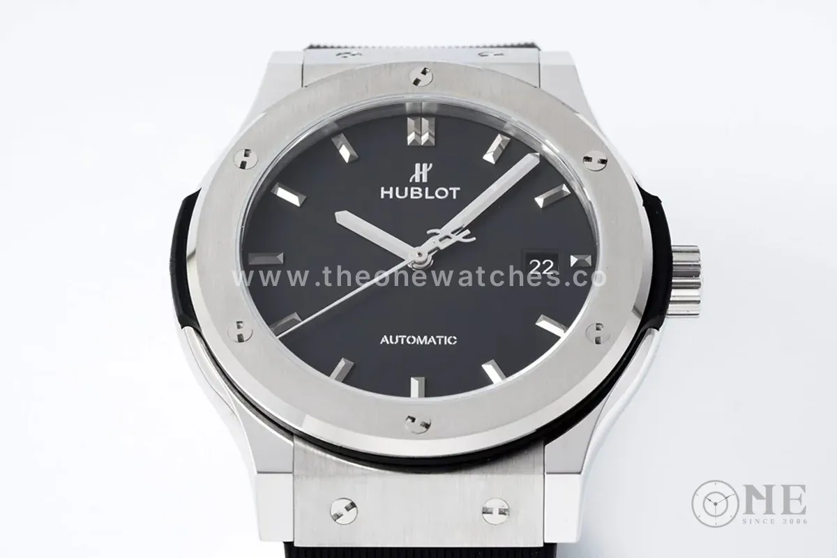 Classic Fusion Automatic 42mm Black Dial on Rubber Strap