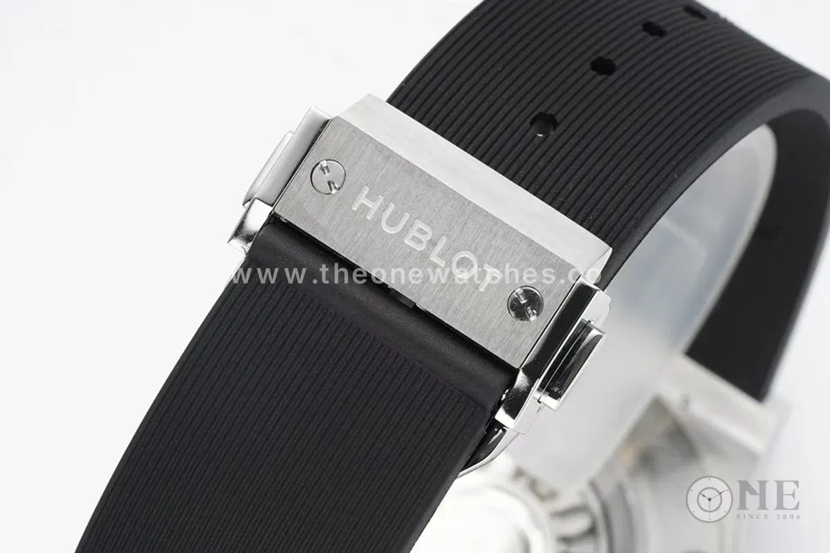 Classic Fusion Automatic 42mm Black Dial on Rubber Strap