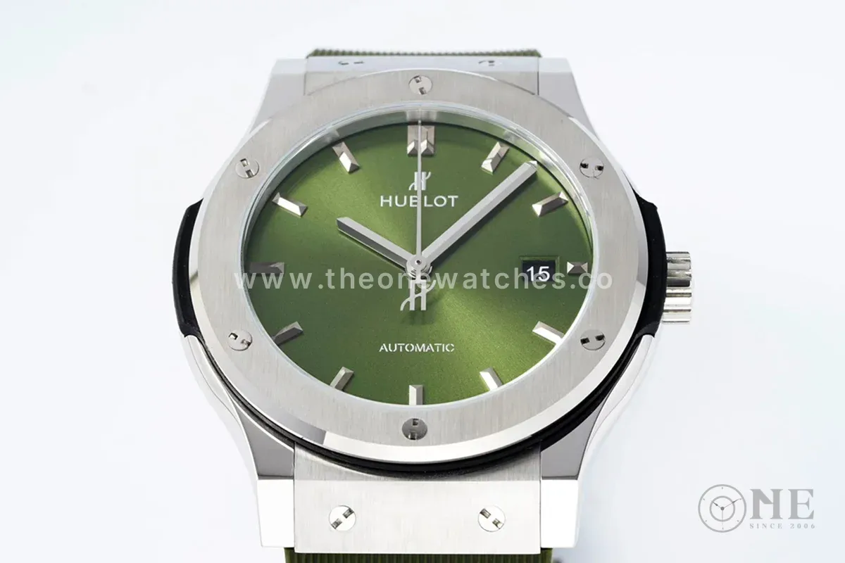 Classic Fusion Automatic 42mm Green Dial on Rubber Strap