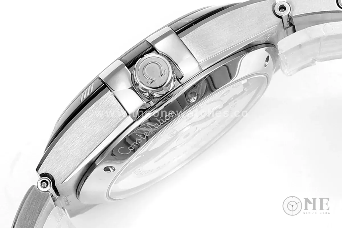 Constellation Co-Axial Master Chronometer 41mm Black Dial on Bracelet