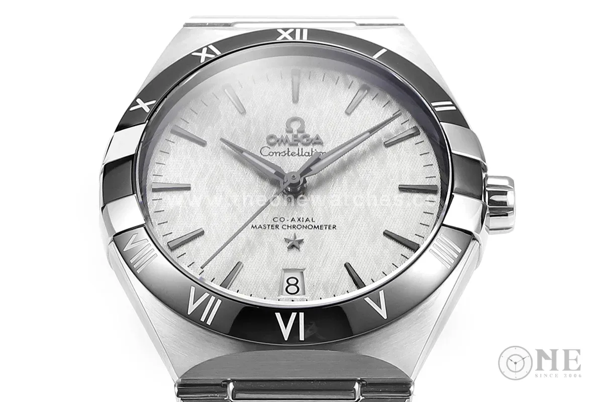 Constellation Co-Axial Master Chronometer 41mm Rhodium-Grey Dial on Bracelet