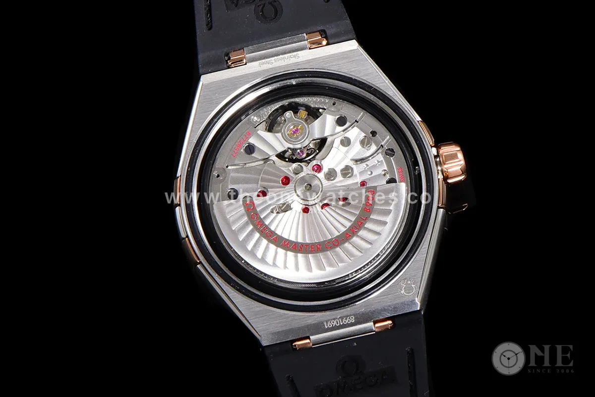 Constellation Co-Axial Master Chronometer 41mm White Dial in Steel/Rose Gold