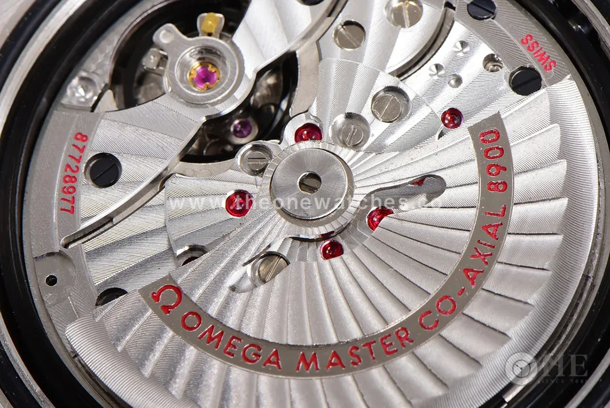 Constellation Co-Axial Master Chronometer 41mm White Dial in Steel/Rose Gold