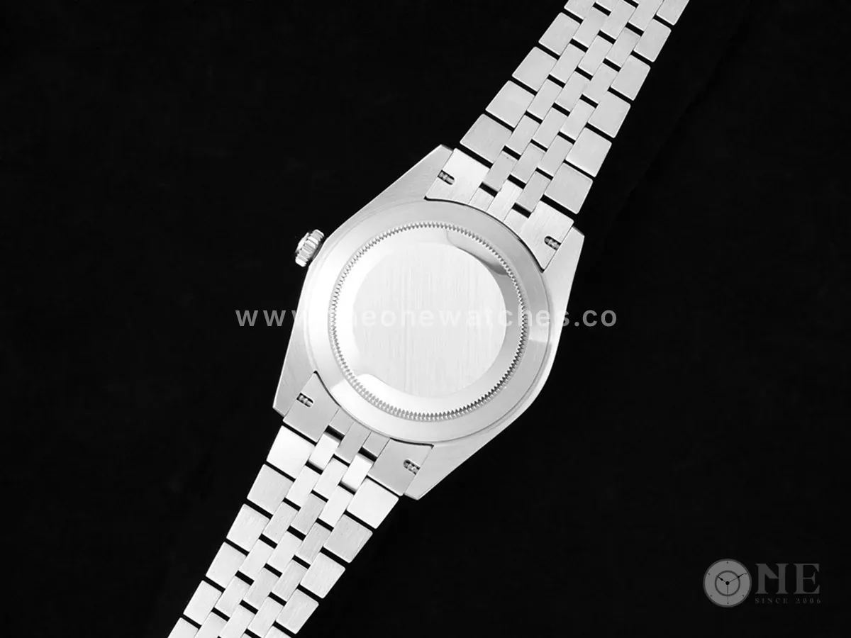 Datejust 41 126300 Green Dial with Arabic Numerals in Steel