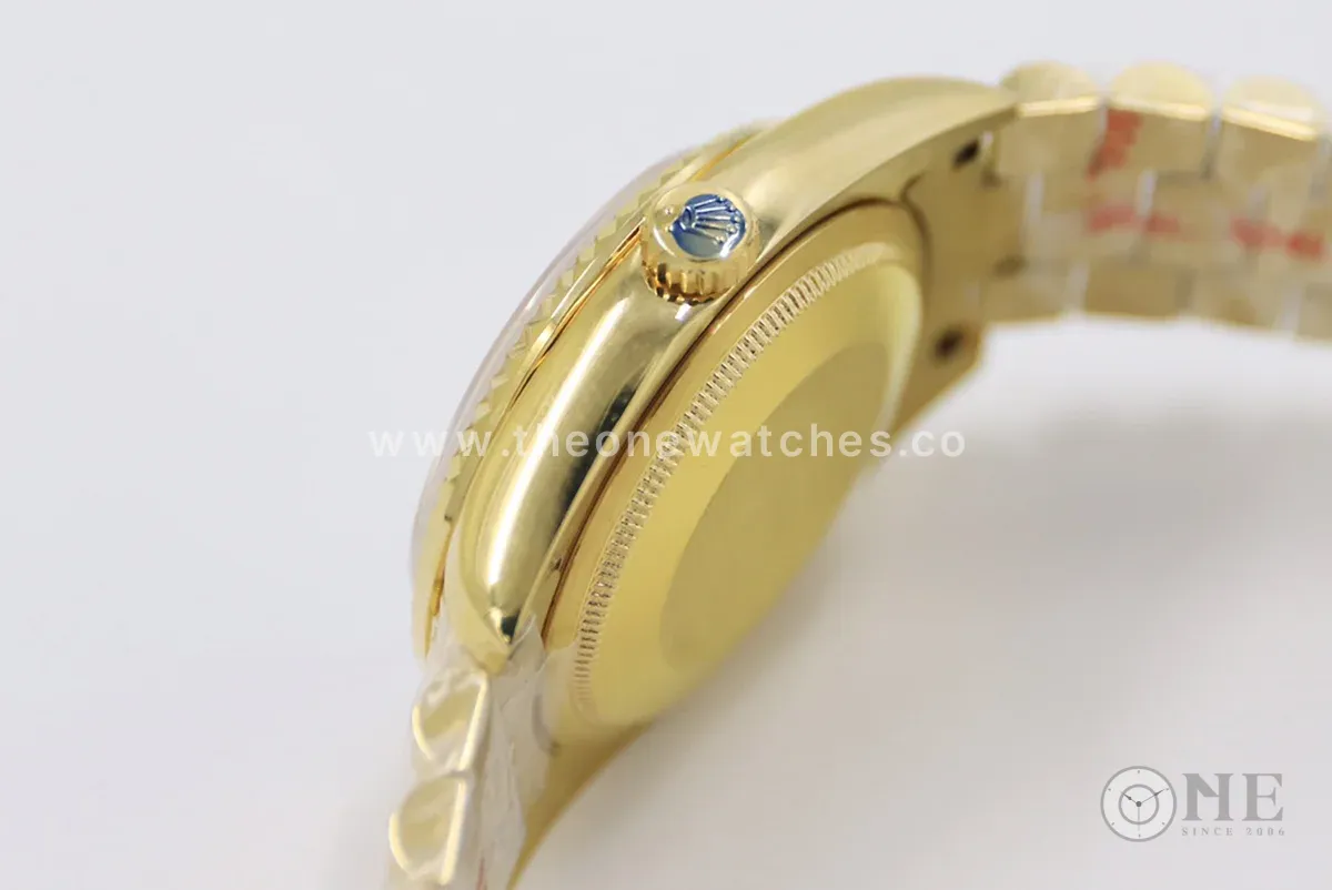 Daydate 36 128238 Malachite Dial in Yellow Gold