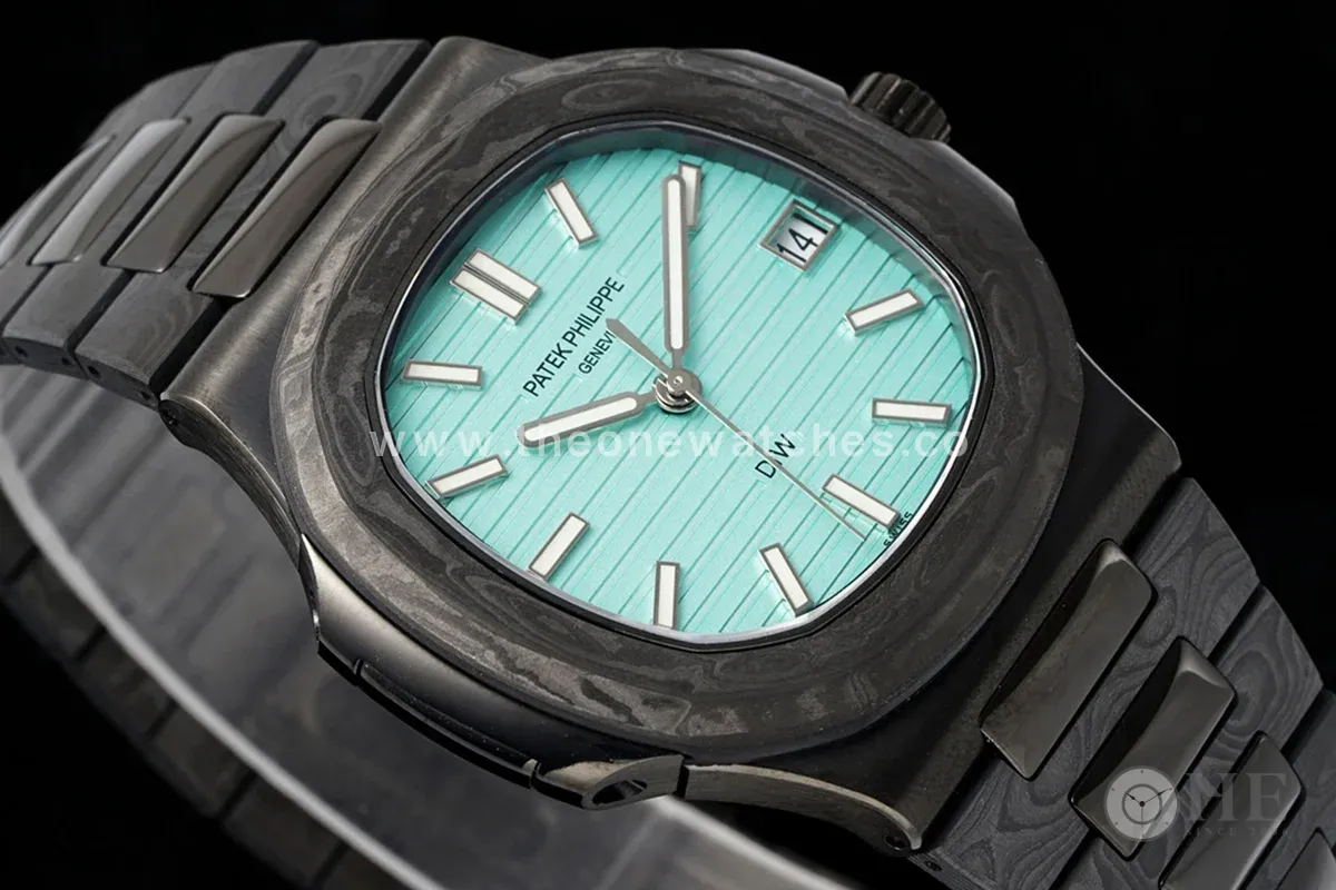 DiW Carbon Nautilus 5711 “Black Grail Celeste”