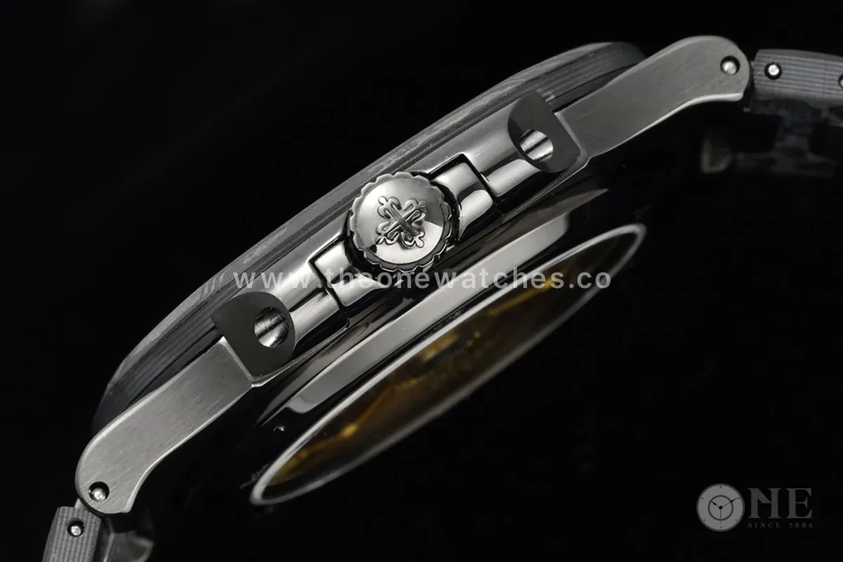 DiW Carbon Nautilus 5711 “Black Grail Celeste”