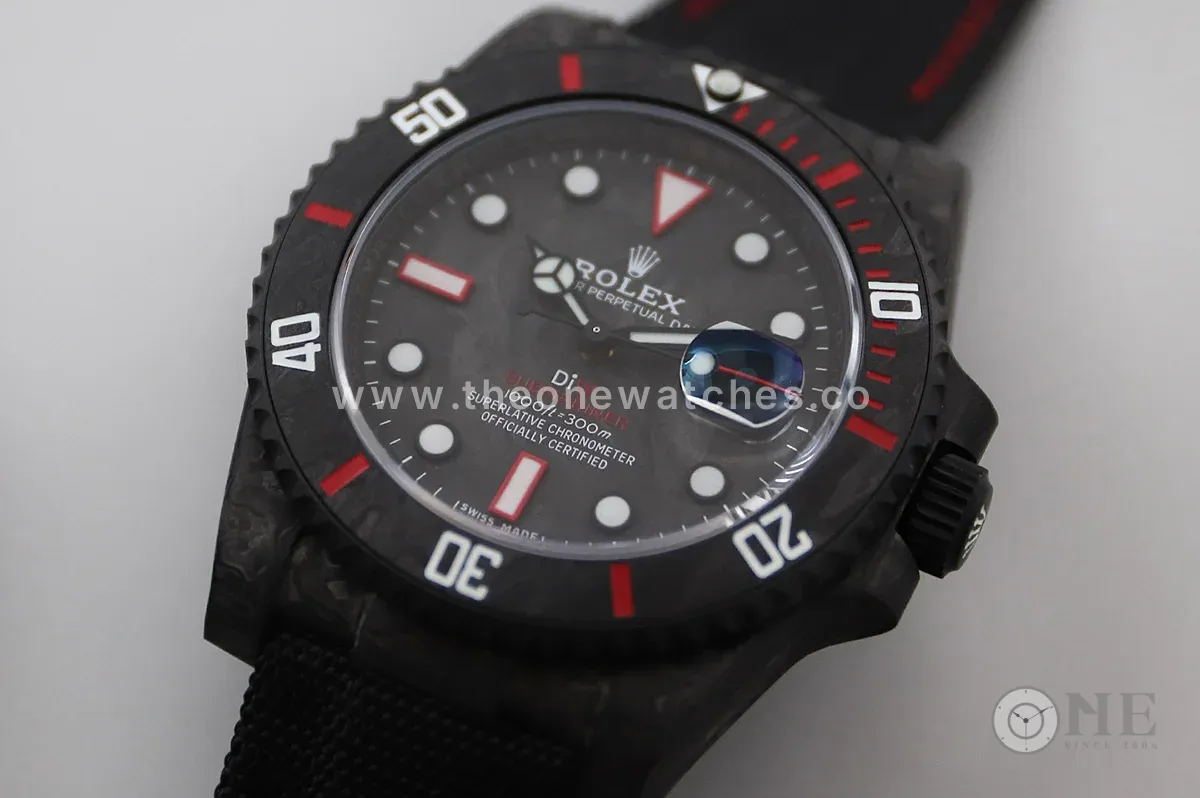 DIW Submariner Carbon Red