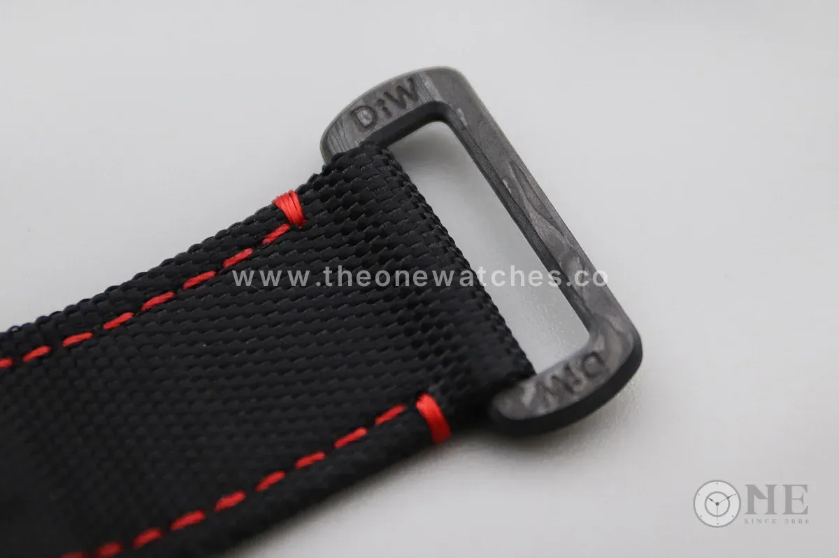 DIW Submariner Carbon Red