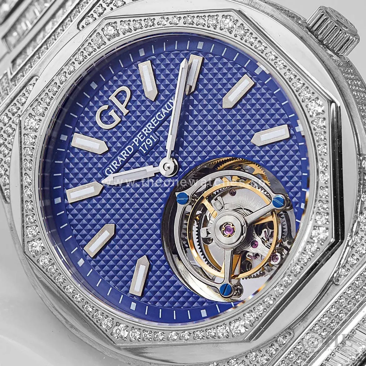 Laureato Tourbillon Blue Dial in Titanium