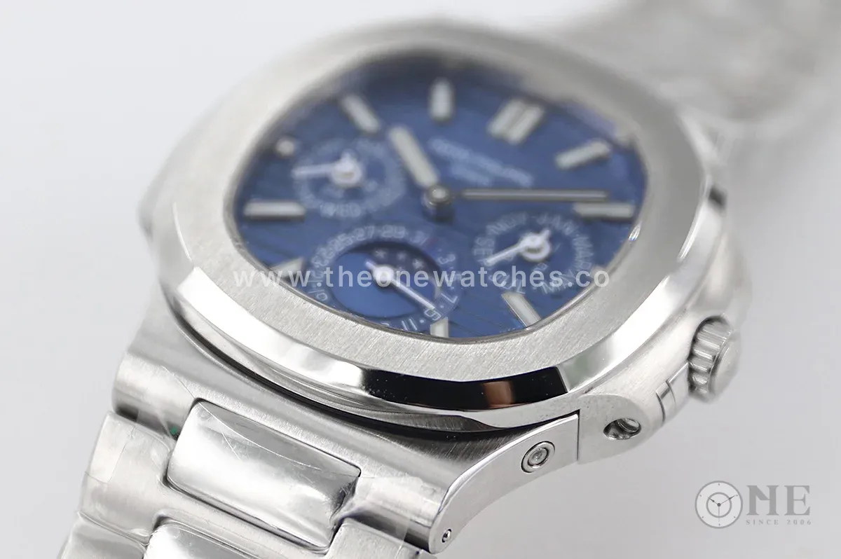 Nautilus 5740 Blue Dial in Steel