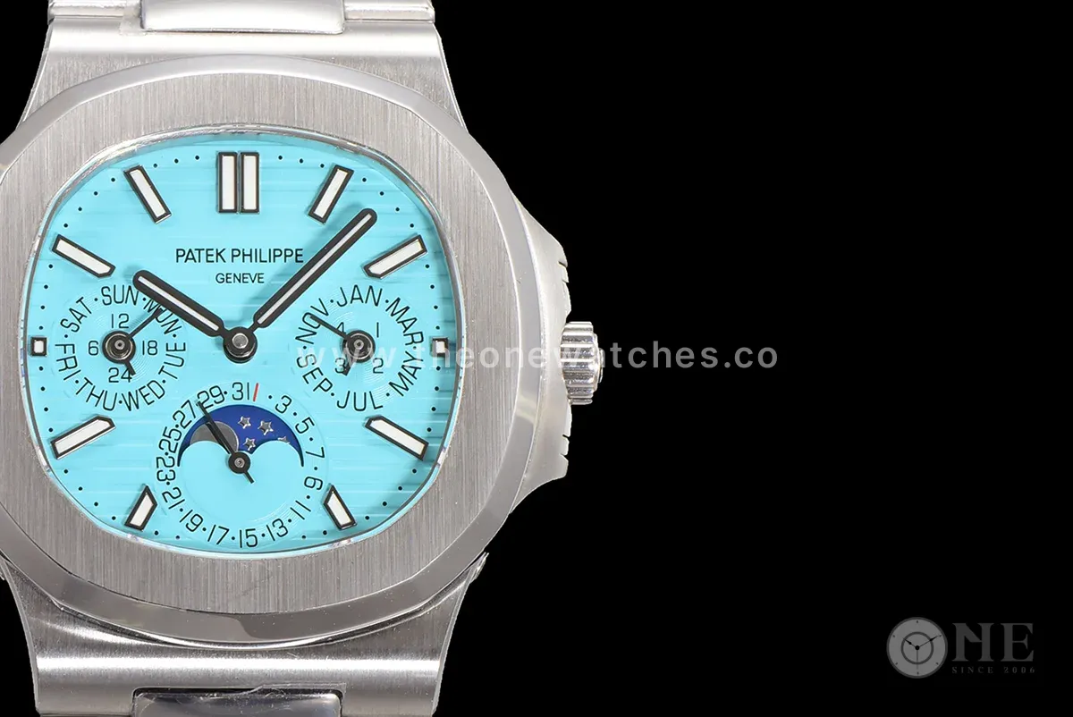 Nautilus 5740 Tiffany Blue Dial in Steel