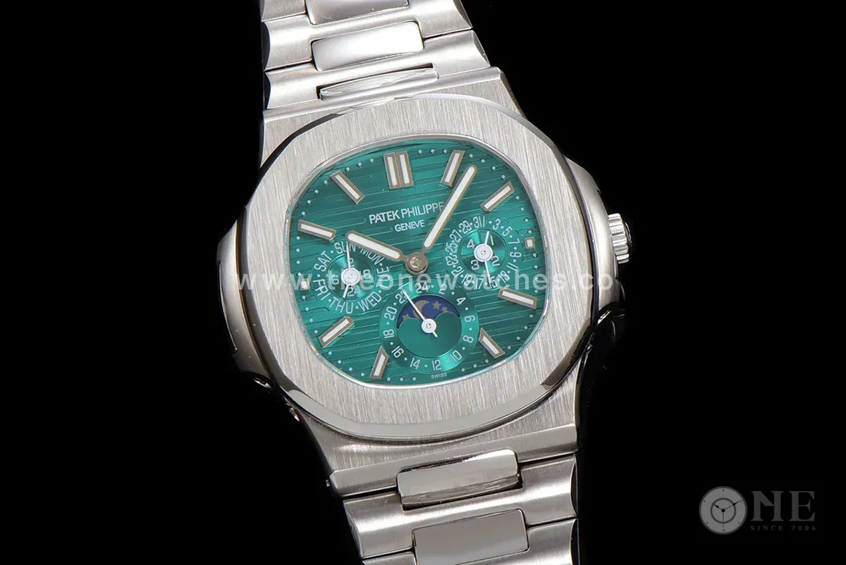 Nautilus 5740 Turquoise Dial in Steel